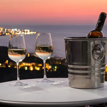아파트 Rhodes Skyline With Out Door Jacuzzi Sea View A2 *