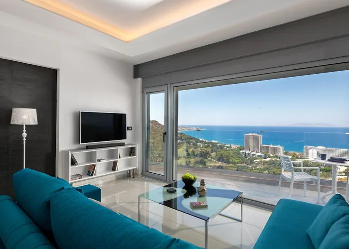 아파트 Rhodes Skyline With Out Door Jacuzzi Sea View A2 익시아